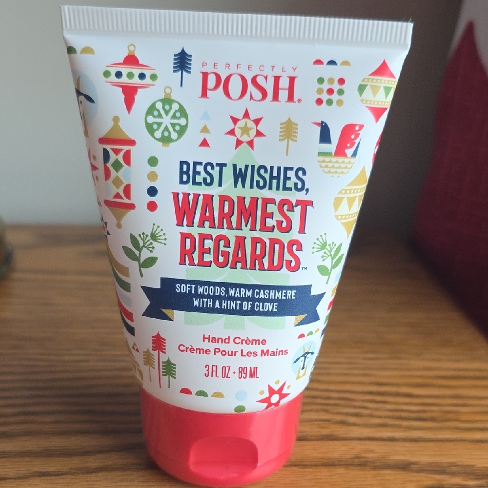 Perfectly Posh Hand Crème - Red and Blue Festive Design